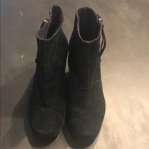 Tom’s black suede wedge bootie